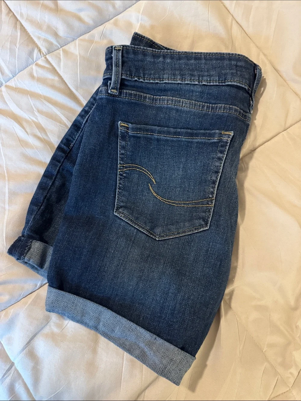 Signature Gold Levi Strauss Mid-rise Shorts Size 8 - Picture 7 of 7
